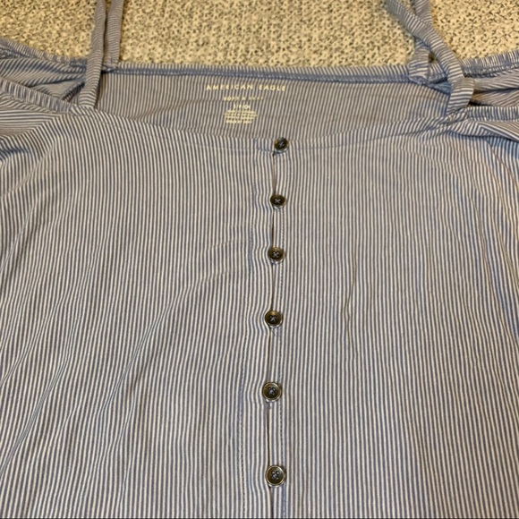 American Eagle Blue Striped Cold Shoulder Top - Picture 3 of 10